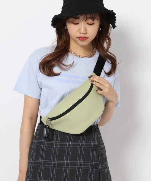 Me%（ミィパーセント）の「MEPERCENTボディバッグ（ボディバッグ/ウエストポーチ・レディース・ホワイト/ブラック/ミント・ONESIZE）」の18枚目の写真