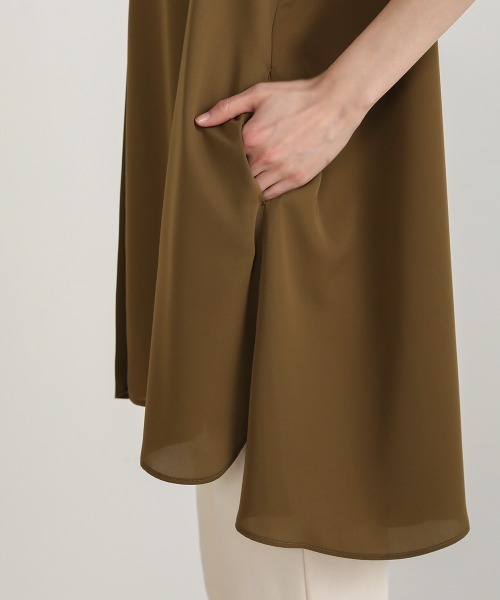 Bou Jeloud（ブージュルード）の「Aラインスキッパーシャツチュニック（シャツ/ブラウス・レディース・ブラック/オフホワイト/カーキ/A・38）」の6枚目の写真