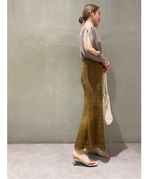 LAATO(ラート)の「ATELIER LONG T-SHIRTS(Tシャツ/カットソー・レディース・カーキ/グリーン・FREE)」の11枚目の写真