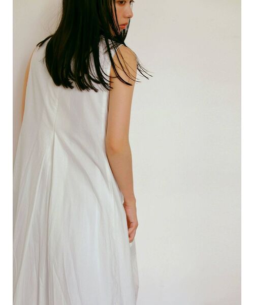 Ungrid（アングリッド）の「タックデザインフレアワンピース（ワンピース・レディース・ブラック/オフホワイト/ミント・FREE）」の7枚目の写真