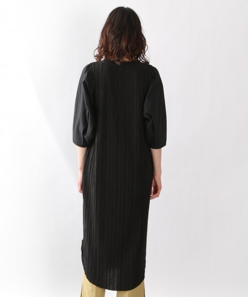 LOWRYS FARM(ローリーズファーム)の「フハクキリカエプリーツワンピース 941254(ワンピース・レディース・ブラック/パープル/アイボリー・FREE)」の5枚目の写真