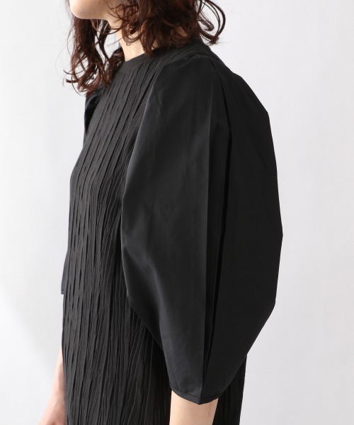 LOWRYS FARM(ローリーズファーム)の「フハクキリカエプリーツワンピース 941254(ワンピース・レディース・ブラック/パープル/アイボリー・FREE)」の8枚目の写真