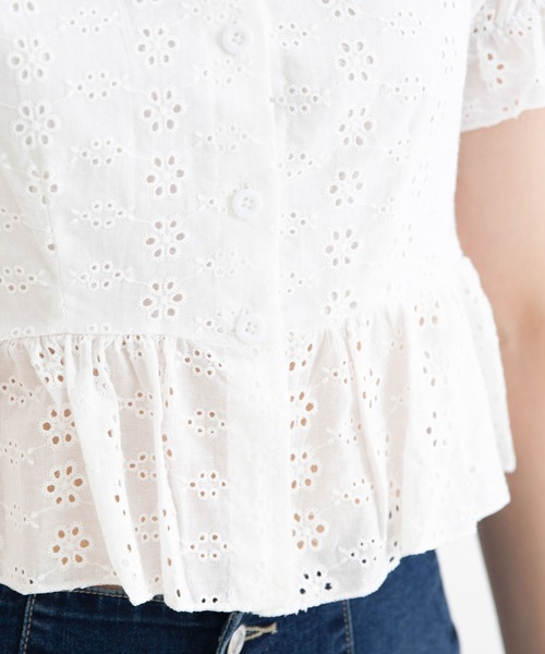 Newlyme(ニューリーミー)の「ペプラムレースブラウス(シャツ/ブラウス・レディース・ホワイト・SMALL/LARGE/MEDIUM/X-LARGE)」の6枚目の写真