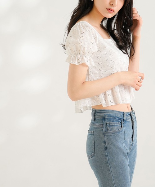 Newlyme(ニューリーミー)の「ペプラムレースブラウス(シャツ/ブラウス・レディース・ホワイト・SMALL/LARGE/MEDIUM/X-LARGE)」の12枚目の写真