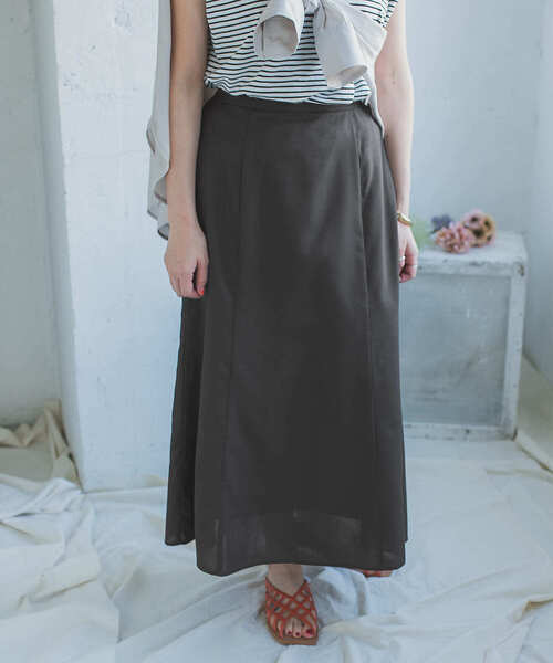 ITEMS URBANRESEARCH（アイテムズ アーバンリサーチ）の「リネンライクセミフレアスカート（スカート・レディース・チャコールグレー/ベージュ/グレー系その他・FREE）」の21枚目の写真