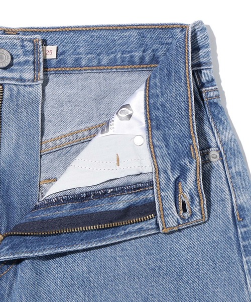 Levi's（リーバイス）の「HIGH LOOSE SHORT NUMBER ONE（デニムパンツ・レディース・ライトインディゴブルー・29inch/28inch/24inch/23inch/27inch/25inch/26inch）」の7枚目の写真