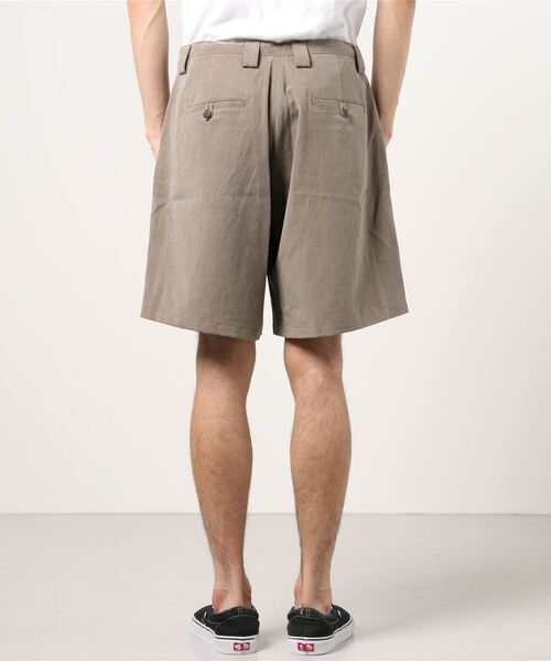PORT BY ARK（ポートバイアーク）の「PORT BY ARK / ポートバイアーク：Tuck Wide Shorts：PO09-P002[COR]（その他パンツ・メンズ・ブラック/ベージュ/グリーン系その他・2/1）」の5枚目の写真