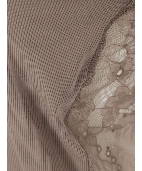 MERCURYDUO（マーキュリーデュオ）の「カップ付バックレースキャミ（Tシャツ/カットソー・レディース・オフホワイト/ブラック/ブラウン・FREE）」の7枚目の写真