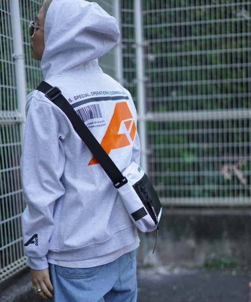 AVIREX（アヴィレックス）の「【AVIREX FLYER'S】スウェット パーカー/ L/S SWEAT PARKA/AF（パーカー・レディース・ライトグレー/ブラック/オリーブ/オレンジ・FREE）」の12枚目の写真