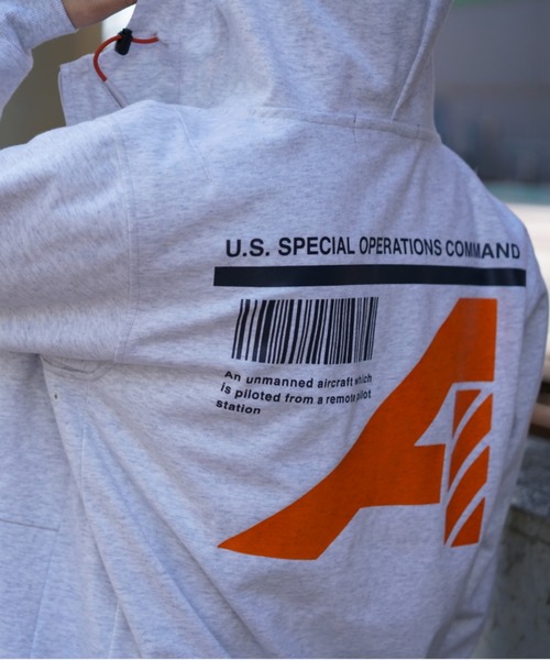 AVIREX（アヴィレックス）の「【AVIREX FLYER'S】スウェット パーカー/ L/S SWEAT PARKA/AF（パーカー・レディース・ライトグレー/ブラック/オリーブ/オレンジ・FREE）」の17枚目の写真