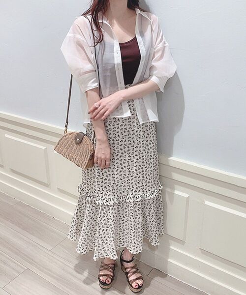 MAJESTIC LEGON（マジェスティックレゴン）の「フラワーマーメイドスカート（スカート・レディース・ホワイト系その他/ブラック系その他/ブルー系その他2/A・SMALL/MEDIUM）」の2枚目の写真