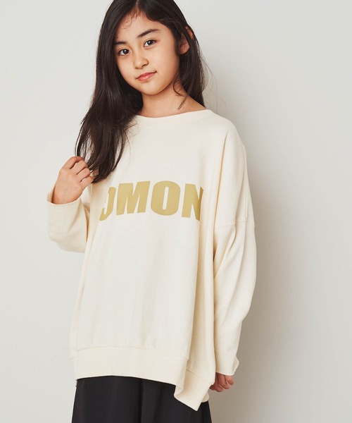 ＆yam（アンドヤム）の「USA裏毛カレッジロゴオーバーサイズバックスリットスウェット（スウェット・キッズ・ブラック/ブルー/ベージュ/ホワイト・120-130cm/130-140cm/140-150cm/150-160cm/110-120cm）」の5枚目の写真