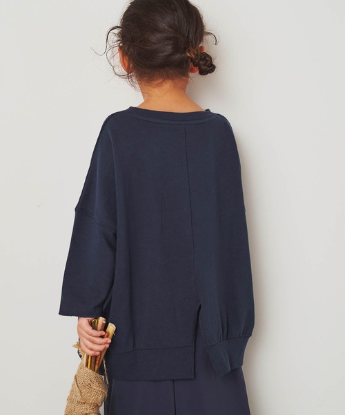 ＆yam（アンドヤム）の「USA裏毛カレッジロゴオーバーサイズバックスリットスウェット（スウェット・キッズ・ブラック/ブルー/ベージュ/ホワイト・120-130cm/130-140cm/140-150cm/150-160cm/110-120cm）」の18枚目の写真