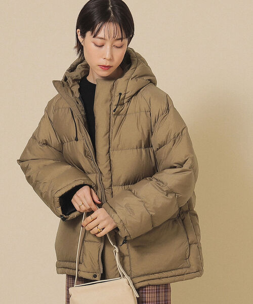 Ray BEAMS(レイビームス)の「GYMPHLEX / フード ダウン ジャケット(ダウンジャケット/コート・レディース・ブラック/ベージュ・12/14)」の22枚目の写真