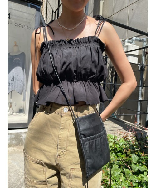 MOUSSY(マウジー)の「GATHER FRILL CAMI トップス(キャミソール・レディース・ブラック/イエロー/アイボリー・FREE)」の22枚目の写真