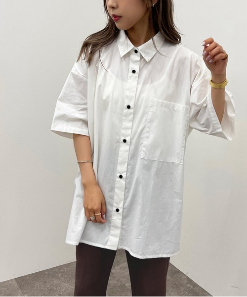 apres jour mignon(アプレジュールミニョン)の「BIGシャツ【ZOZOTOWN限定アイテム】(シャツ/ブラウス・レディース・ブルー系その他/オフホワイト/ブラック・フリー/X-LARGE)」の5枚目の写真