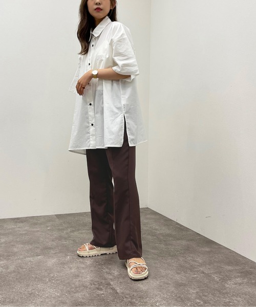 apres jour mignon(アプレジュールミニョン)の「BIGシャツ【ZOZOTOWN限定アイテム】(シャツ/ブラウス・レディース・ブルー系その他/オフホワイト/ブラック・フリー/X-LARGE)」の9枚目の写真