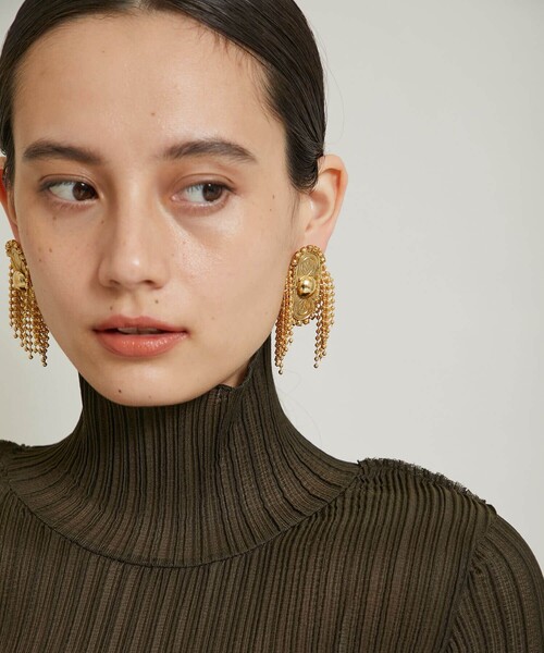 FUMIE TANAKA(フミエタナカ)の「【FUMIE=TANAKA(フミエタナカ)】サイドボールイヤリング F21A-45(イヤリング・レディース・ゴールド/シルバー・FREE)」の5枚目の写真
