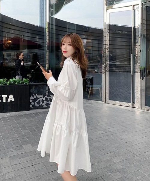 Bifrost（ビフレスト）の「ティアードシャツワンピース（シャツワンピース・レディース・ホワイト/ブラック・F）」の4枚目の写真