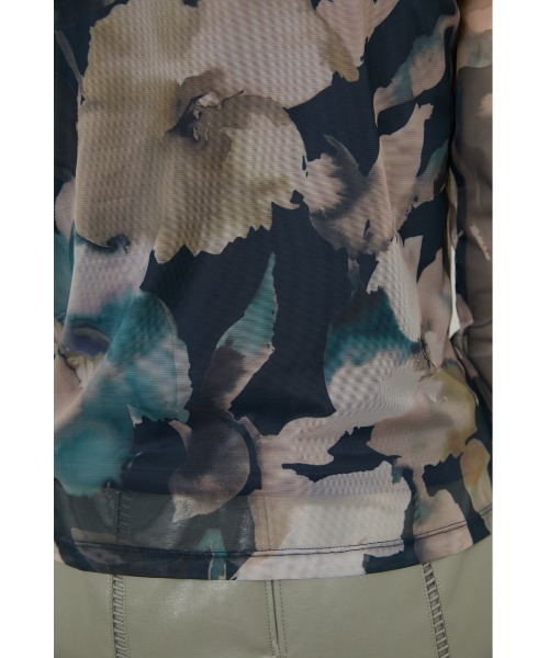 rienda(リエンダ)の「ブルードフラワーチュールトップス(Tシャツ/カットソー・レディース・ブラウン系その他/ベージュ系その他/ネイビー系・FREE)」の6枚目の写真