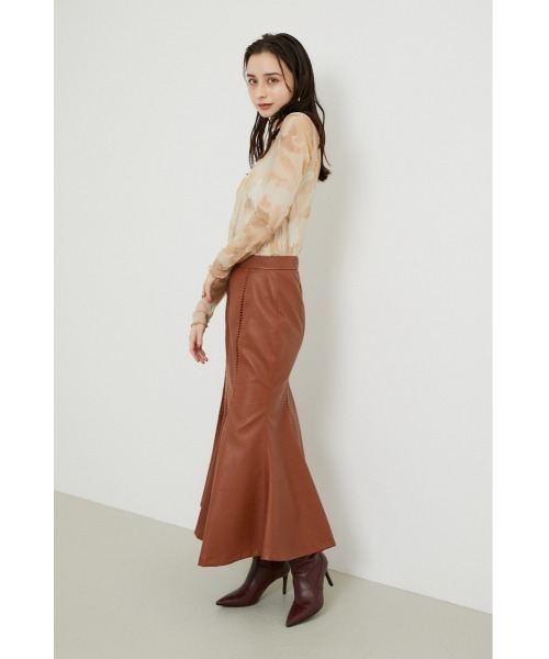 rienda(リエンダ)の「ブルードフラワーチュールトップス(Tシャツ/カットソー・レディース・ブラウン系その他/ベージュ系その他/ネイビー系・FREE)」の8枚目の写真