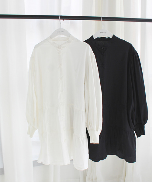 MODE ROBE（モードローブ）の「パフスリーブティアードブラウス（シャツ/ブラウス・レディース・ホワイト/ブラック・FREE）」の9枚目の写真