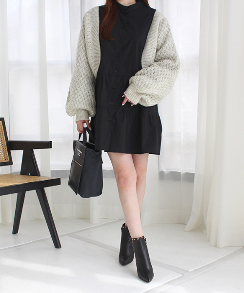 MODE ROBE（モードローブ）の「パフスリーブティアードブラウス（シャツ/ブラウス・レディース・ホワイト/ブラック・FREE）」の3枚目の写真