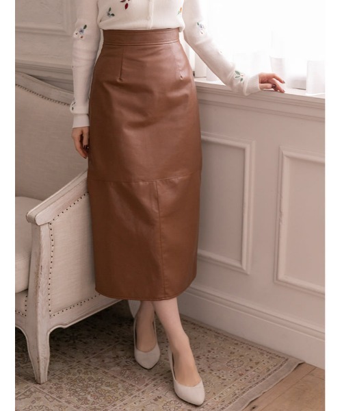 fifth(フィフス)の「後ろスリットフェイクレザースカート(スカート・レディース・ブラック/アイボリー/キャメル・SMALL/MEDIUM)」の19枚目の写真