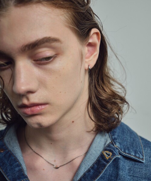 and cloud(アンドクラウド)の「Drop Earring S(イヤリング・レディース・シルバー/イエローゴールド/ブラック・FREE)」の7枚目の写真