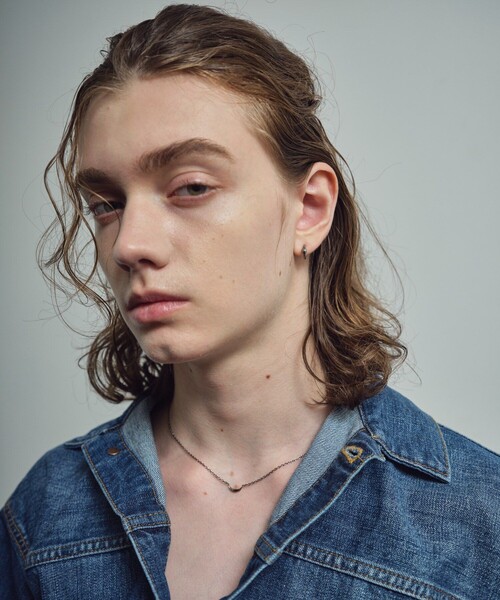 and cloud(アンドクラウド)の「Drop Earring S(イヤリング・レディース・シルバー/イエローゴールド/ブラック・FREE)」の5枚目の写真