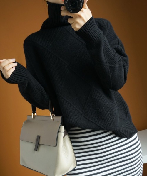 meJane（ミージェーン）の「カラータートルダイヤリブジャガードニット（ニット/セーター・レディース・ブラック/グレー/イエロー/グリーン/モカ・FREE）」の8枚目の写真