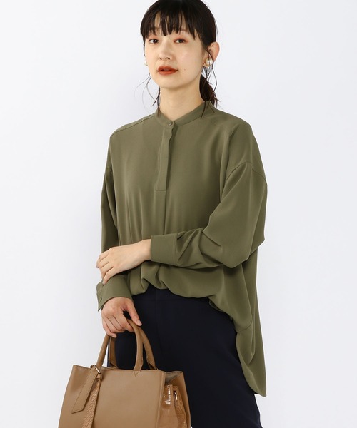 Petit Honfleur(プチオンフルール)の「バンドカラースキッパーシャツ(シャツ/ブラウス・レディース・ネイビー/モカ/カーキ・13号/9号/11号)」の8枚目の写真