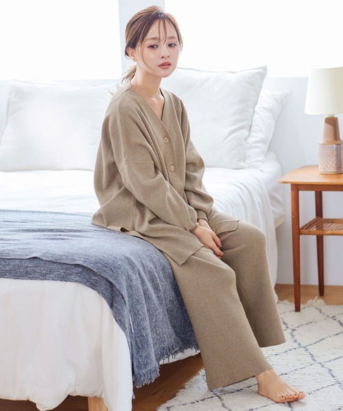 KOBE LETTUCE（コウベレタス）の「[ 田中亜希子さんコラボ ] バックスリットニットパンツ[M3429]（その他パンツ・レディース・ブラック/モカ/ライトベージュ・S/M）」の16枚目の写真