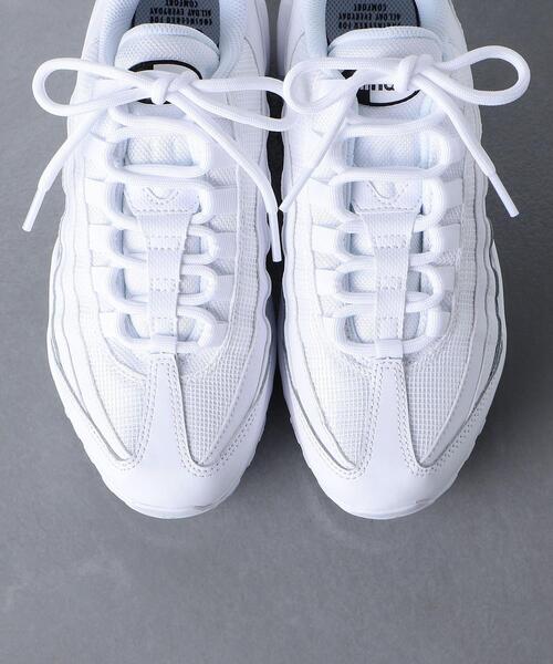 NIKE(ナイキ)の「<NIKE(ナイキ)>AIR MAX 95 エッセンシャル スニーカー(スニーカー・レディース・ホワイト・22cm/22.5cm/23cm/23.5cm/24cm/24.5cm/25cm)」の3枚目の写真