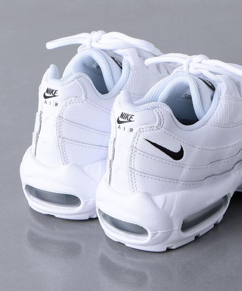 NIKE(ナイキ)の「<NIKE(ナイキ)>AIR MAX 95 エッセンシャル スニーカー(スニーカー・レディース・ホワイト・22cm/22.5cm/23cm/23.5cm/24cm/24.5cm/25cm)」の5枚目の写真