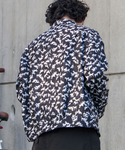 GLOSTER(グロスター)の「【GLOSTER/グロスター】Longchamp ヴィンテージプリント ブルゾン(ブルゾン・メンズ・ブラック系その他4/ベージュ系その他3/グリーン系その他2・MEDIUM/LARGE)」の7枚目の写真