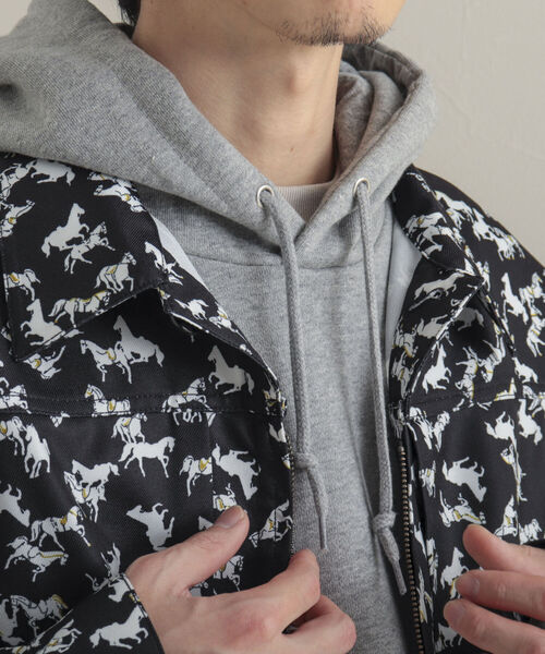 GLOSTER(グロスター)の「【GLOSTER/グロスター】Longchamp ヴィンテージプリント ブルゾン(ブルゾン・メンズ・ブラック系その他4/ベージュ系その他3/グリーン系その他2・MEDIUM/LARGE)」の11枚目の写真