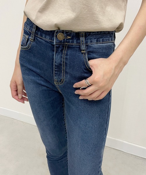 StyleSea（スタイルシー）の「シェービングスキニーデニム（デニムパンツ・レディース・インディゴブルー・25inch/26inch/27inch/24inch/23inch）」の14枚目の写真