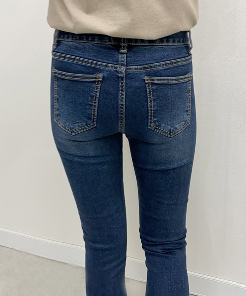 StyleSea（スタイルシー）の「シェービングスキニーデニム（デニムパンツ・レディース・インディゴブルー・25inch/26inch/27inch/24inch/23inch）」の17枚目の写真
