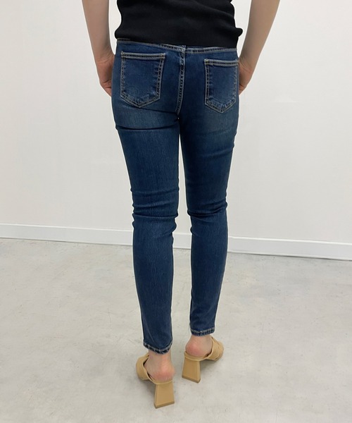 StyleSea（スタイルシー）の「シェービングスキニーデニム（デニムパンツ・レディース・インディゴブルー・25inch/26inch/27inch/24inch/23inch）」の20枚目の写真