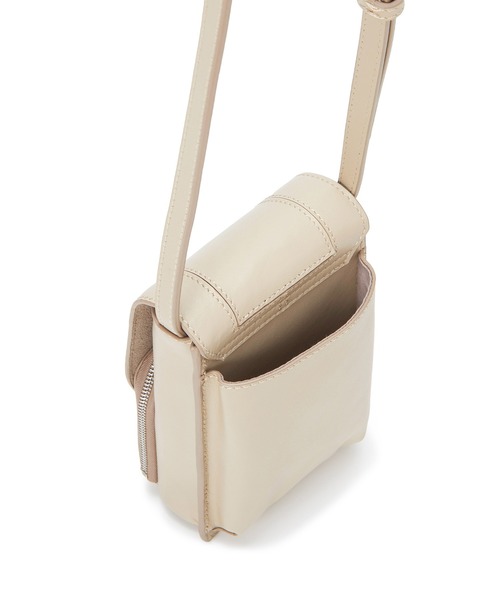TOPKAPI(トプカピ)の「マルチ ポケット スマフォショルダー バッグ(ショルダーバッグ・レディース・ブラック/キャメル/グレイッシュベージュ/ライトブルー/ミント/グレー・FREE)」の16枚目の写真