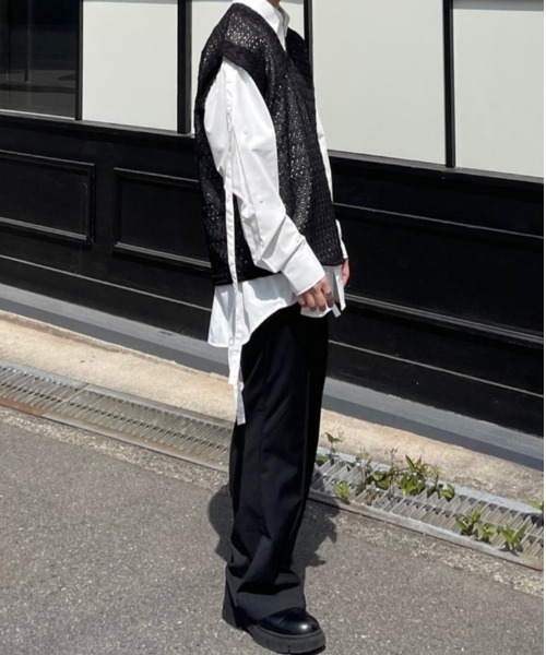 Chikashitsu +（チカシツプラス）の「【Chikashitsu +/チカシツプラス】design v neck vest/Vネックベスト 重ね着 レイヤード ベスト（ベスト・メンズ・ホワイト/ブラック/グリーン・ONE SIZE）」の22枚目の写真