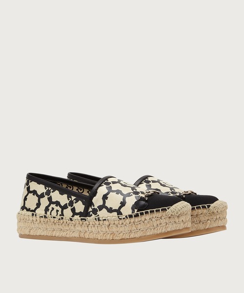 FERRAGAMO（フェラガモ）の「エスパドリーユ（その他シューズ・レディース・ブラック・6/6.5/5/7/7.5/5.5）」の2枚目の写真