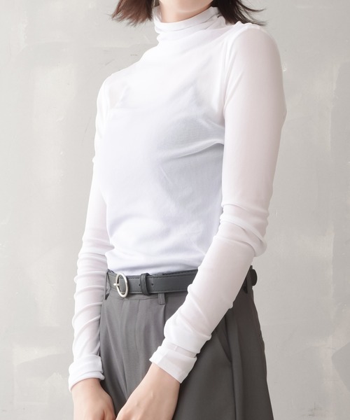 SPINNS（スピンズ）の「シアータートルネックカラーカットソー（Tシャツ/カットソー・レディース・ホワイト/ブラック/パープル/ピンク/ライム/ブルー/オレンジ/アイボリー・ONESIZE）」の10枚目の写真