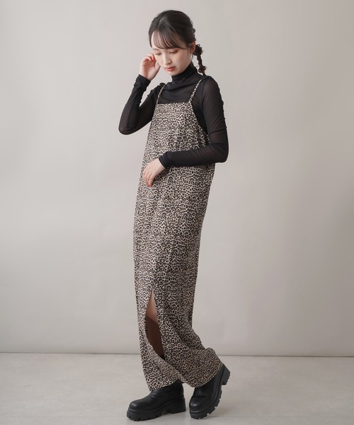 SPINNS（スピンズ）の「シアータートルネックカラーカットソー（Tシャツ/カットソー・レディース・ホワイト/ブラック/パープル/ピンク/ライム/ブルー/オレンジ/アイボリー・ONESIZE）」の18枚目の写真