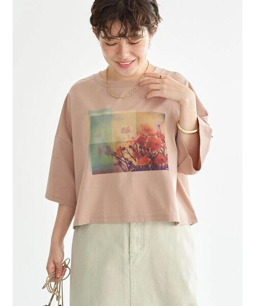 earth music&ecology（アースミュージックアンドエコロジー）の「ショート丈フォトTシャツ（Tシャツ/カットソー・レディース・ブラウン/オフホワイト/ピンクベージュ・FREE）」の14枚目の写真
