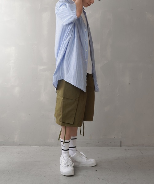 SPINNS(スピンズ)の「【ビッグシルエット】ワイド カーゴショートパンツ(その他パンツ・メンズ・ブラック/オフホワイト/オリーブ・M/L)」の5枚目の写真