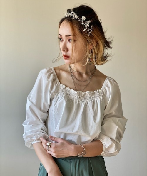 L.H.P（エルエイチピー）の「courage/クラージュ/ボリュームスリーブギャザープルオーバー（その他トップス・レディース・ホワイト/グレー・FREE）」の5枚目の写真