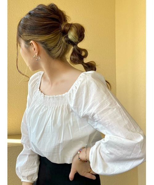 L.H.P（エルエイチピー）の「courage/クラージュ/ボリュームスリーブギャザープルオーバー（その他トップス・レディース・ホワイト/グレー・FREE）」の6枚目の写真