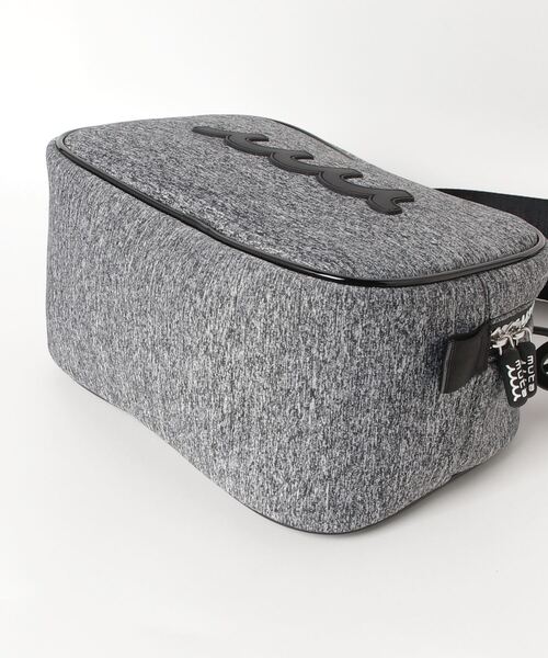 muta(ムータ)の「muta MARINE/ムータ マリン/WAVE ポーチバッグ(ショルダーバッグ・メンズ・グレー・00)」の2枚目の写真